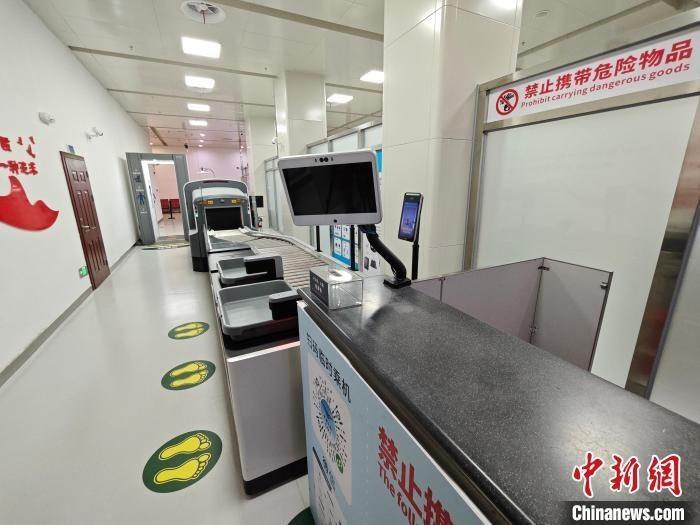 5月31日，琼海博鳌国际机场海关与安检共用CT机已安装就位。中新社记者 王子谦 摄