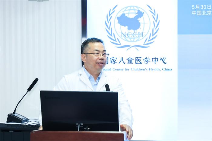 首都医科大学附属北京儿童医院党委书记张国君教授表示乐高乐乐检查站项目为医护人员与孩子们轻松交流提供了新方式