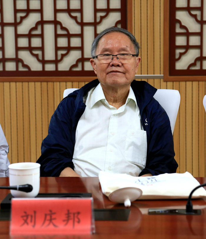 刘庆邦:写作,要有自己的精神根据地对话一第三届宁夏文学周暨宁夏城市