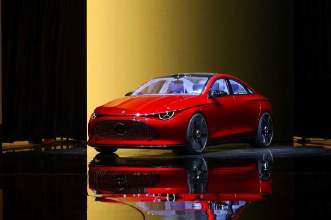 奔驰纯电CLA示意图