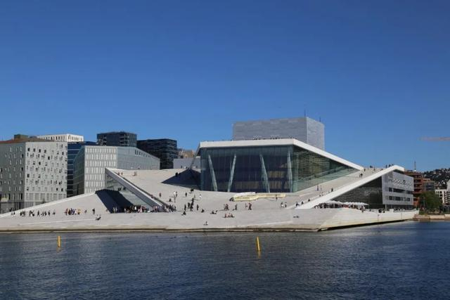 Snøhetta设计的奥斯陆歌剧院（摄影/李秀政）