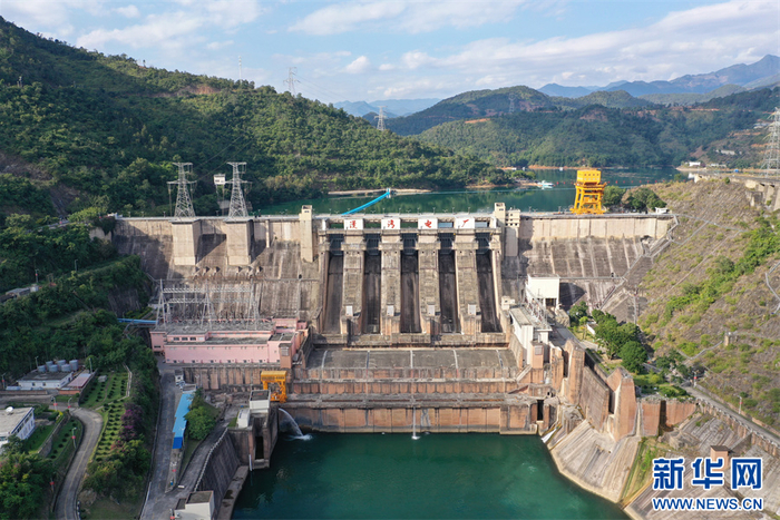 多能互补擦亮"绿"底色|澜沧江|新能源|柴静_新浪新闻