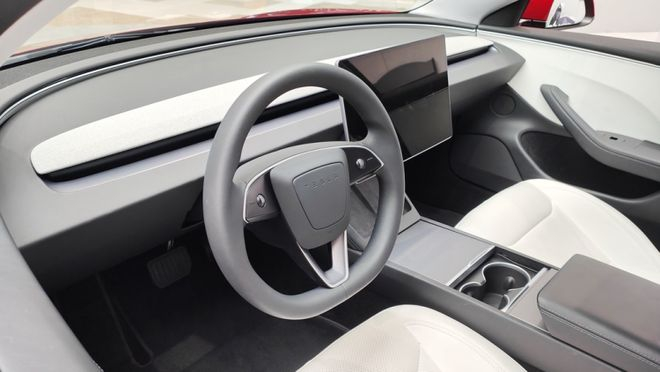 设计终究是要为人服务的，驾驶的选择权应该由消费者自己决定。（图/ICPhoto）