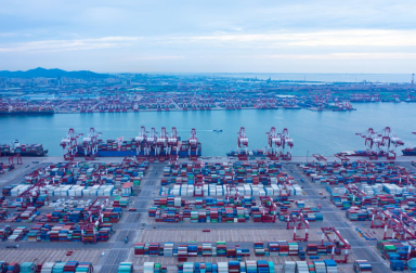 山东青岛港。图/图虫创意