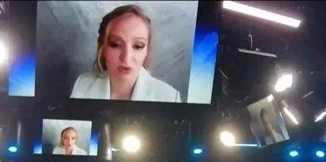 ·普京的小女儿卡特琳娜以视频形式出席会议。图源：“我们”视频截图。