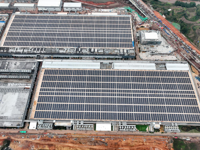 宜宾光伏产业快速发展 图片来源：王宇 摄