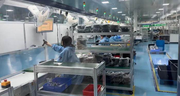 四川英杰电气股份有限公司的新能源汽车充电桩生产制造车间