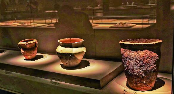 喇家遗址出土的陶器。民和县博物馆供图