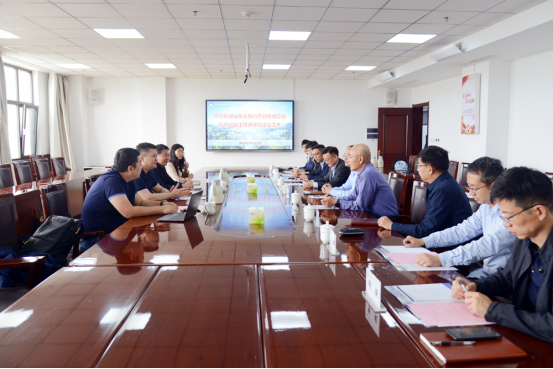 2024年5月，山东省教育厅调研组来青岛科技大学考察卓越工程师学院建设工作