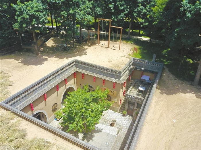 6月4日，无人机拍摄的柏社村地坑窑。记者 张乐佳文/图