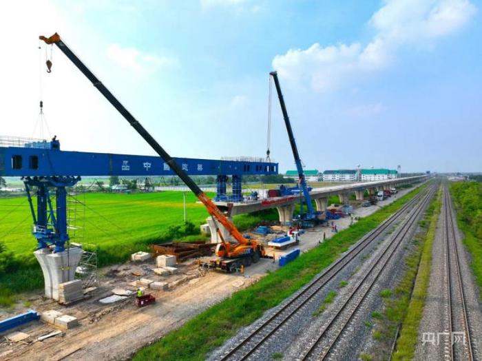 中泰高铁：中国企业在泰国的施工现场