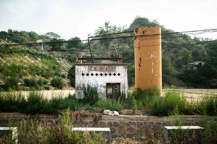 一处用于灌溉的机井房。摄影：蔡星卓