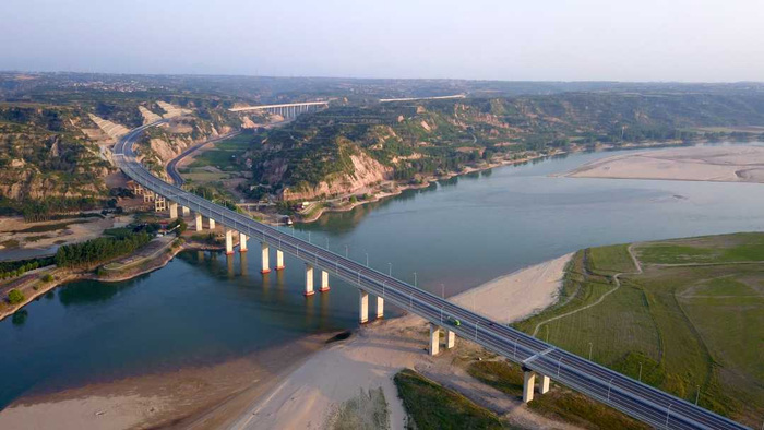 孟州黄河大桥。张泽斌摄