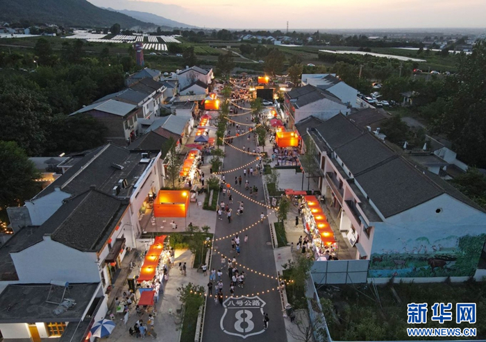 图为鄠邑区蔡家坡村夜景（资料图）