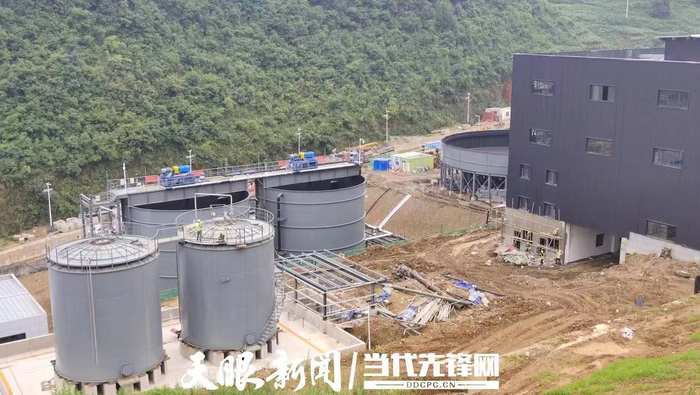 摩天冲磷矿250万吨/年采选工程项目。