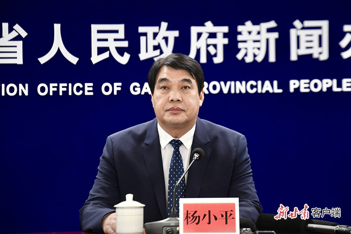 省商务厅厅长杨小平