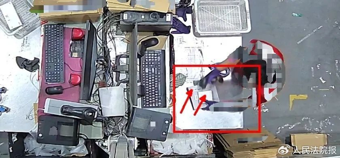 图为快递物流监控截图。