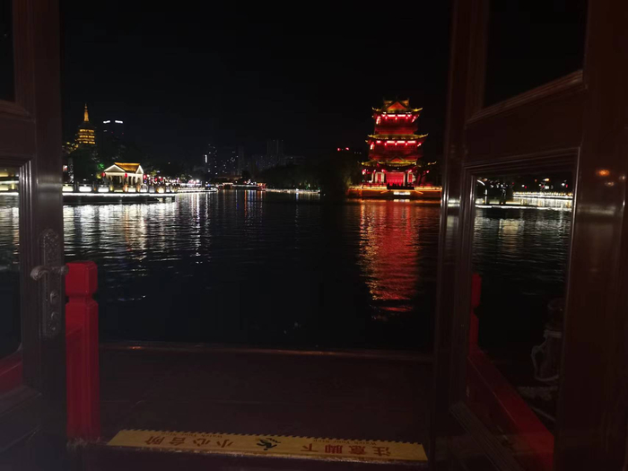 　　清江浦楼夜景花栀子摄