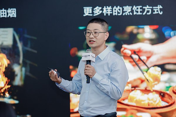 方太集团产品管理部部长董一龙