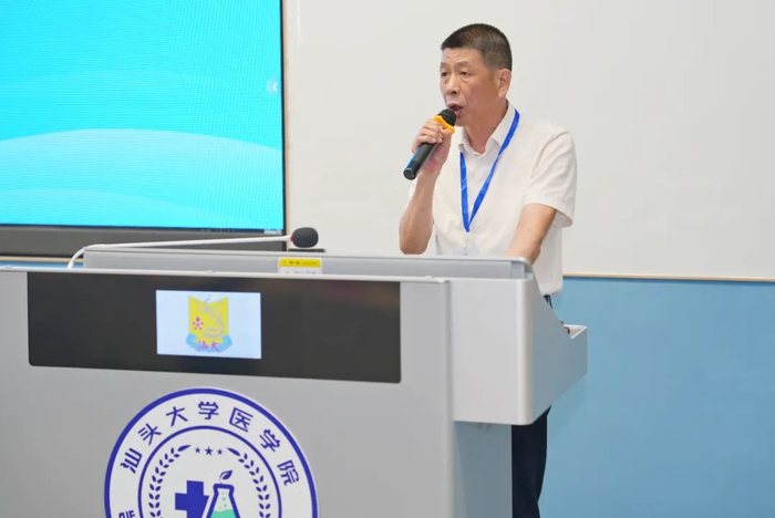 汕头市卫健局林微宏科长