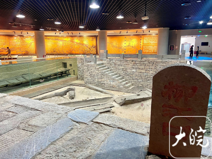 淮北市博物馆内复原的柳孜运河遗址