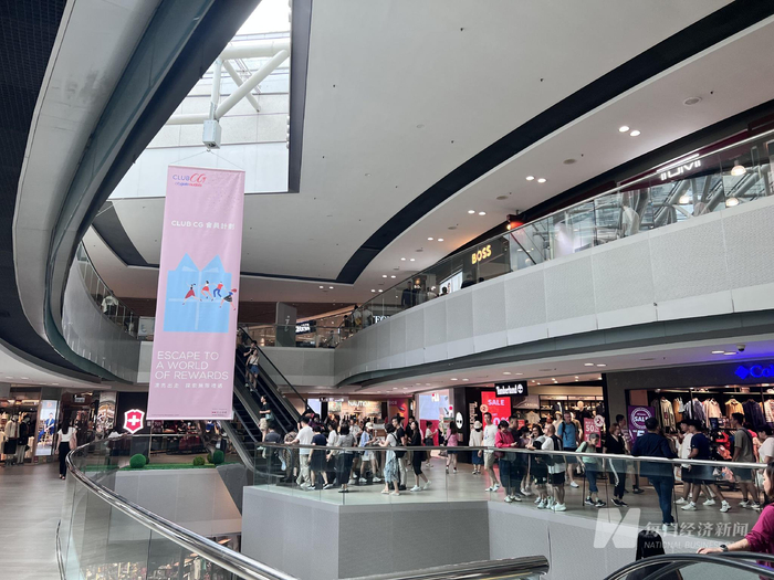 香港东荟城名店仓 图片来源：每经记者 黄婉银 摄