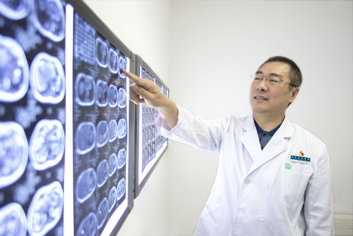 中国工程院院士，首都医科大学附属北京友谊医院副院长王振常。受访者供图