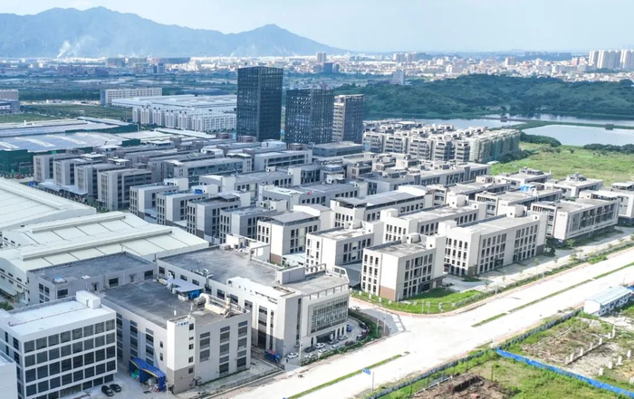 △位于肇庆金利高新区的汽配产业园区航拍图。邓达荣 摄