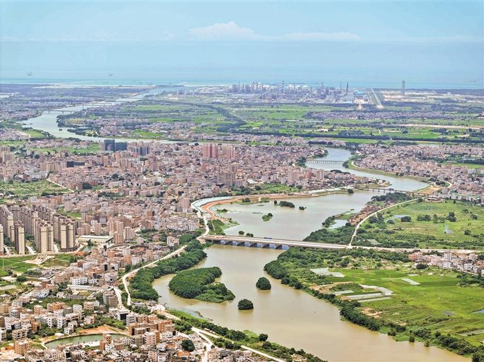 揭阳市惠来县鸟瞰图。