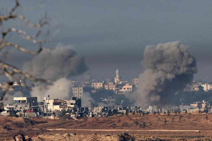 以军轰炸加沙中部一联合国机构学校 致13人死亡