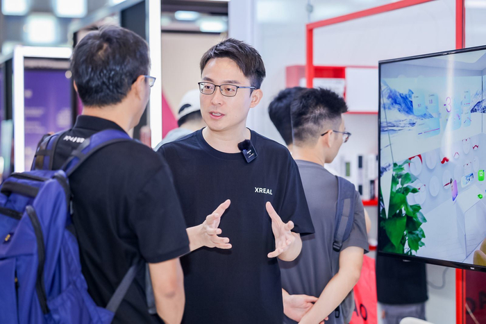 XREAL联合创始人吴克艰