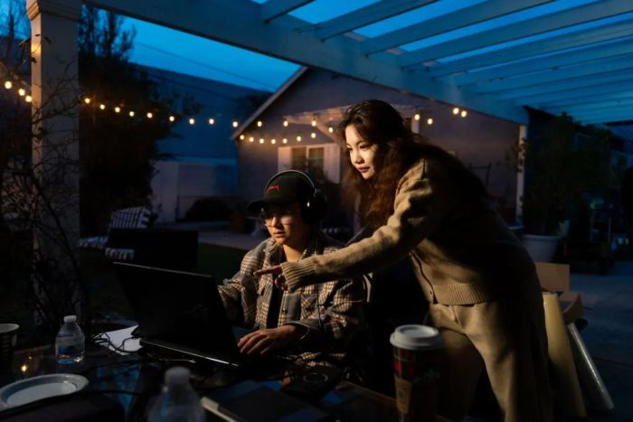 Fancy在剧组；受访者供图