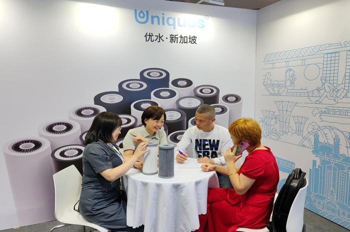 新合作亮相 2024 水技术中国展的 Uniquos 展台