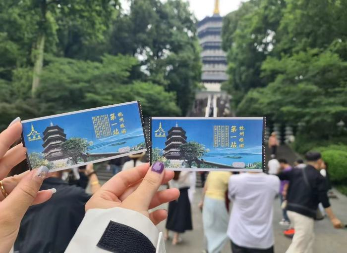 外国游客打卡杭州 图片来源：受访者供图
