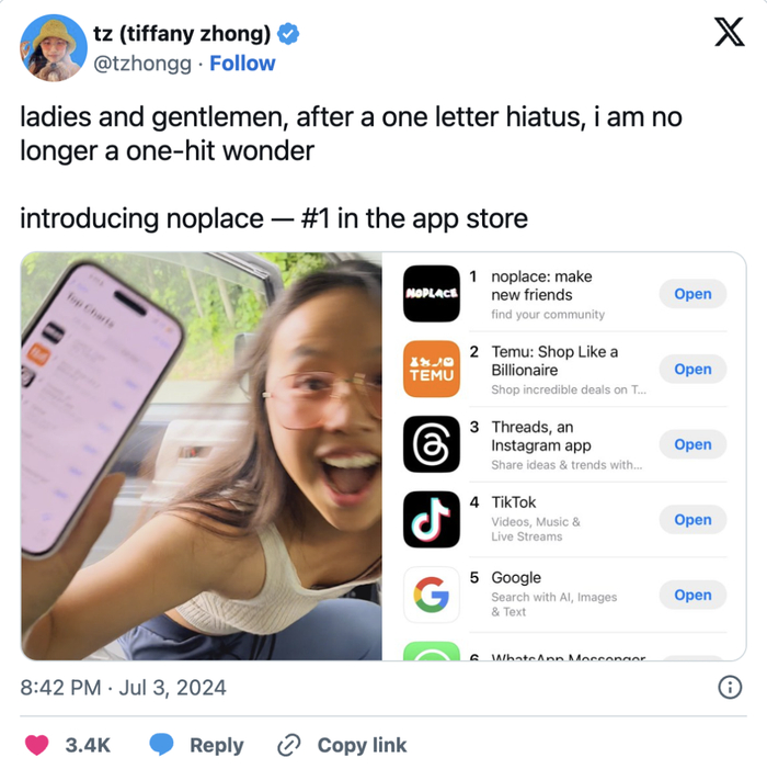 7月3日上线时，Tiffany Zhong庆祝noplace登陆App Store社交榜 图源 / Twitter
