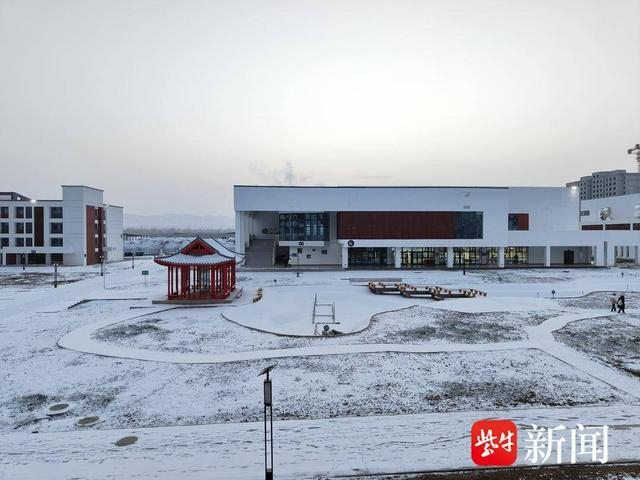 克州二中新校园雪景 受访者供图