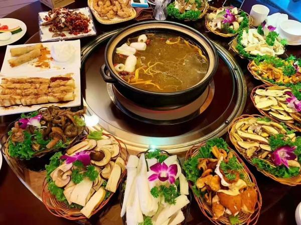 楚雄南华野生菌盛宴