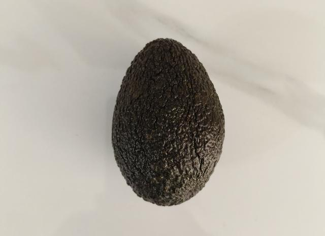 图：熟透的牛油果（作者供图）