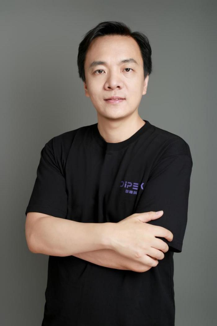 数巅科技创始人及CEO何昌华博士