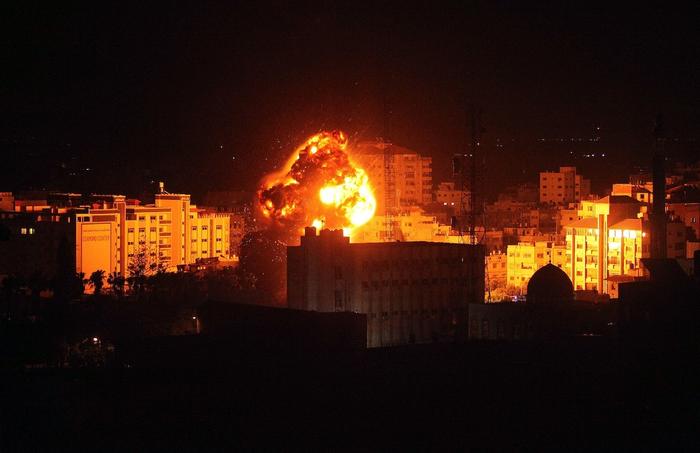 以军轰炸加沙中部及南部多地 至少13人死亡
