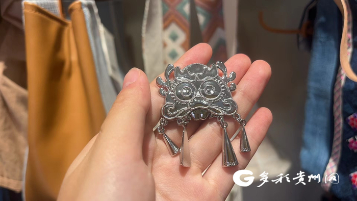 店里苗银龙头冰箱贴收到顾客青睐