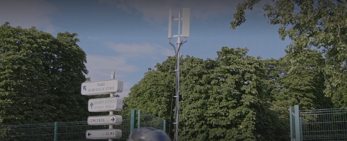 ▲Orange和英特尔合作在塞纳河畔建设的5G基站（图源：BBC）