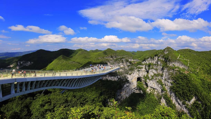 ▲大石围天坑群景区。李金龙 摄