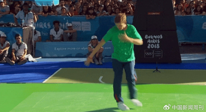 Top Rock动作|图源：奥林匹克运动会官网