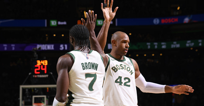 杰伦·布朗和霍福德