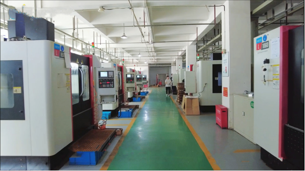 （图片说明：实现18道工序自动化生产的三利达生产车间。程文斌摄）