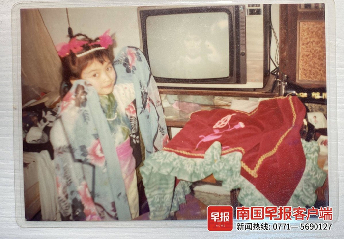 儿时的谢冲。受访者供图