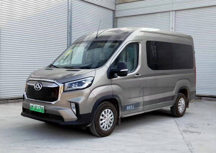 定制客运班线的定制客车。