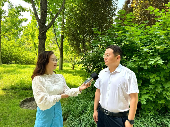  河北台记者李亚玲采访雄安自贸试验区管委会负责人宋立锋