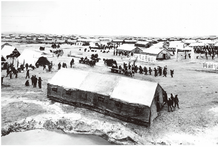 第一批石油大军驻扎在松辽平原（1960 年。来源：《大庆》画册）
